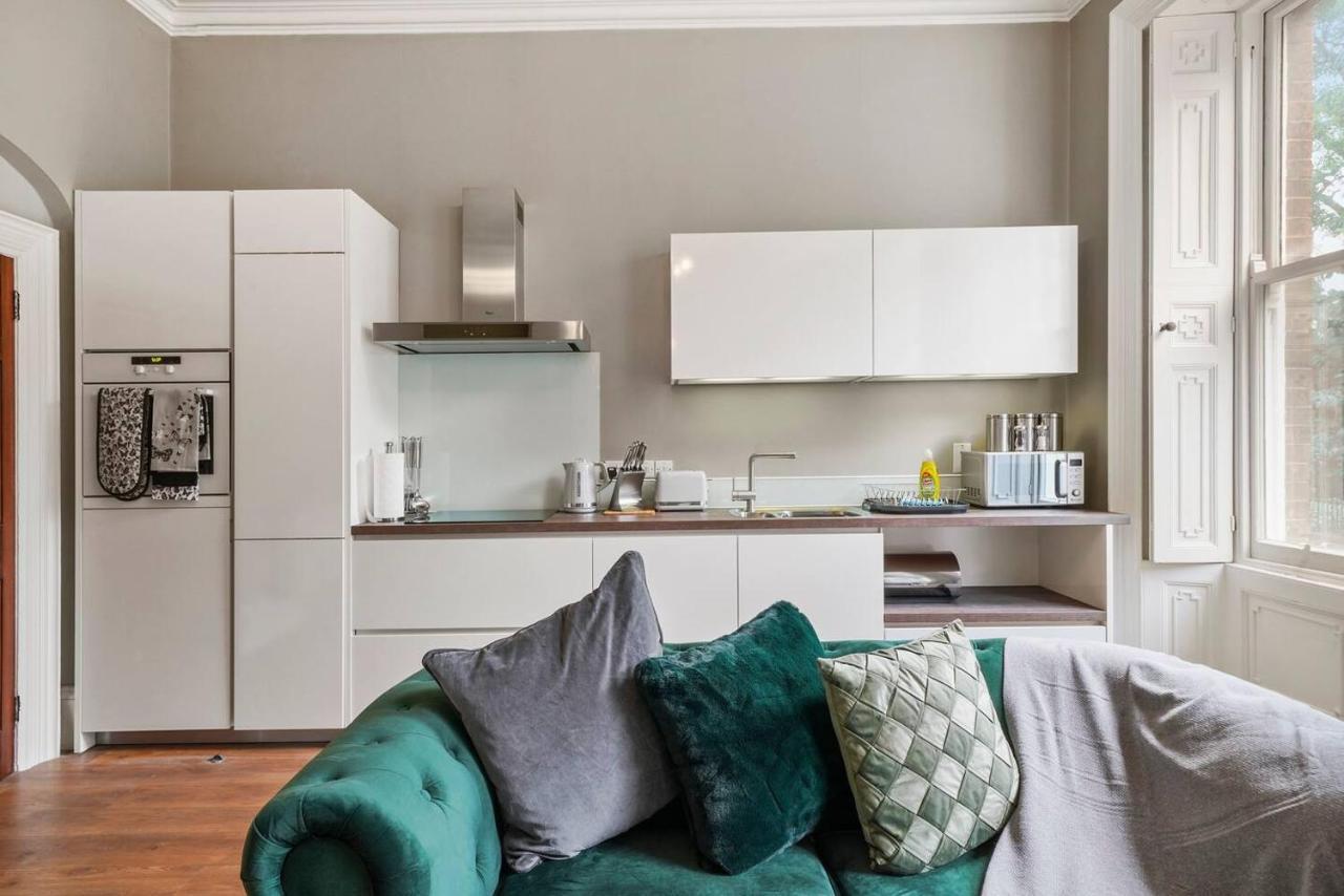 Lovely Central Wakefield Apartment - Parking Экстерьер фото